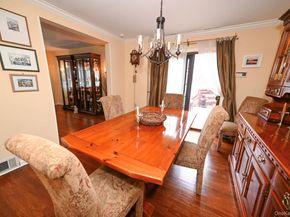 1006 Glen Drive, Franklin Square NY 11010