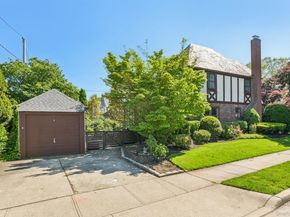 60 Croyden Road, Mineola NY 11501