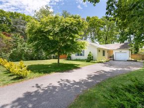 47 Suffolk Road, Hampton Bays NY 11946
