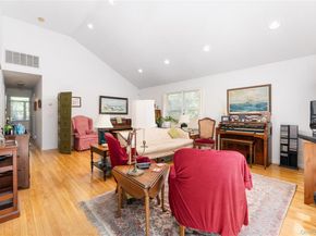 47 Suffolk Road, Hampton Bays NY 11946