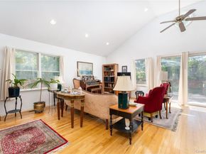 47 Suffolk Road, Hampton Bays NY 11946