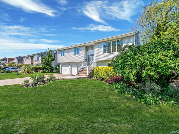 63 Ripplewater Avenue, Massapequa NY 11758