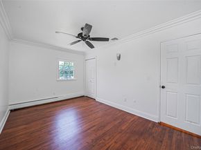 7 New Jersey Court, Dix Hills NY 11746