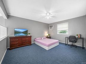 7 New Jersey Court, Dix Hills NY 11746