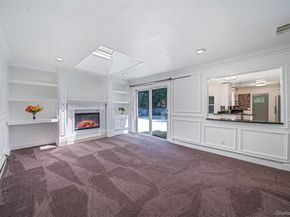 7 New Jersey Court, Dix Hills NY 11746