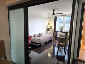 210 E Broadway 1H, Long Beach NY 11561