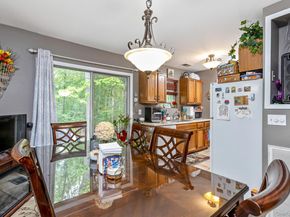 17 Stone Commons, Yaphank NY 11980