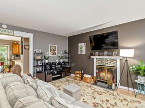 17 Stone Commons, Yaphank NY 11980