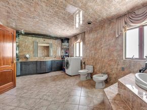 18042 Aberdeen Road, Jamaica NY 11432