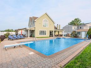 71 Swing Lane, Levittown NY 11756
