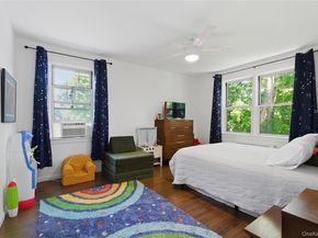14 Soundview Avenue 28, White Plains NY 10606