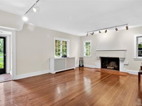 10 Crescent Road, Port Washington NY 11050