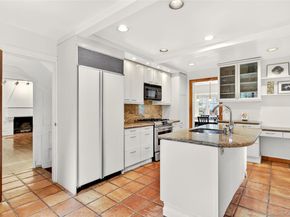 10 Crescent Road, Port Washington NY 11050
