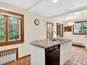 10 Crescent Road, Port Washington NY 11050