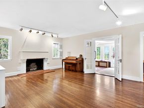 10 Crescent Road, Port Washington NY 11050