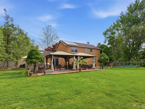 5 Millbrook Court, Stony Brook NY 11790