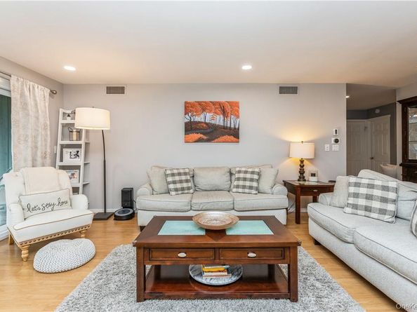 33 Heritage Hills A, Somers NY 10589