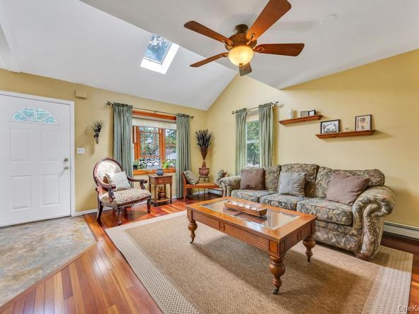 134-1 13th Avenue, Holtsville NY 11742