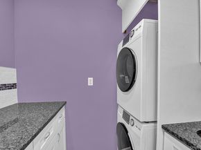 5850 246th Crescent C7, Douglaston NY 11362