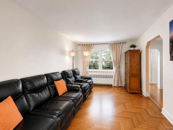 4234 Monticello Avenue, Bronx NY 10466