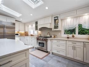 134 Wooleys Lane, Great Neck NY 11023