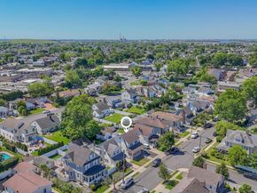 2913 Davis Street, Oceanside NY 11572