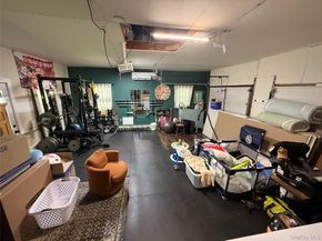 8 Hill Street E, Wading River NY 11792