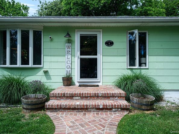 8 Hill Street E, Wading River NY 11792