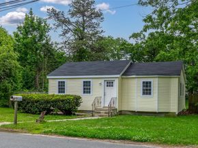 47 Lake Drive, Wyandanch NY 11798