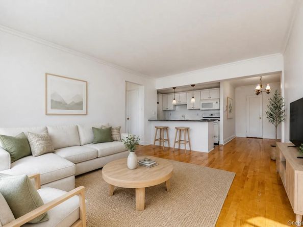 39-30 52nd Street 6F, Woodside NY 11377