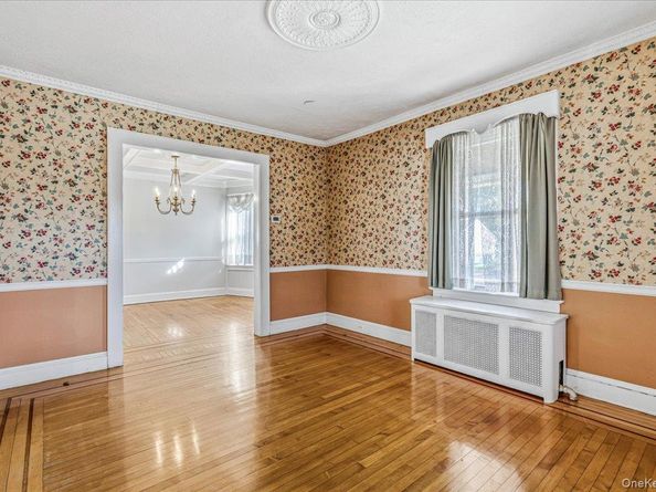 63 Shellbank Place, Rockville Centre NY 11570