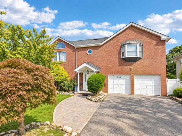 708 Park Lane, Cedarhurst NY 11516