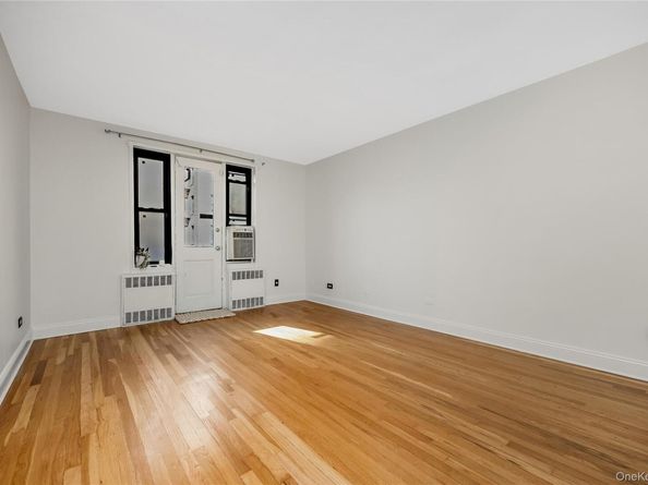 150-11 72nd Road 1C, Kew Garden Hills NY 11367