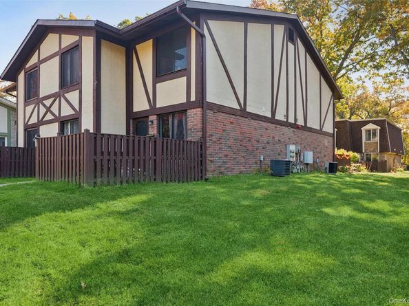 101 Glen Hollow Drive, Port Jefferson NY 11776