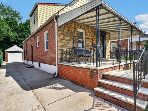 130-29 235th Street, Rosedale NY 11422