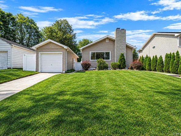 5 Willets Drive, Syosset NY 11791