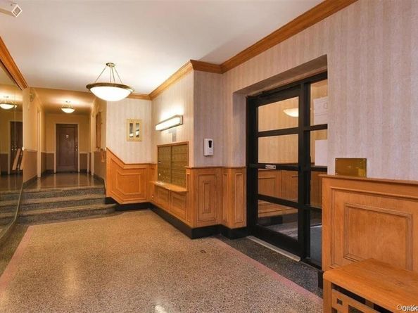 140-35 Burden Crescent 402, Briarwood NY 11435