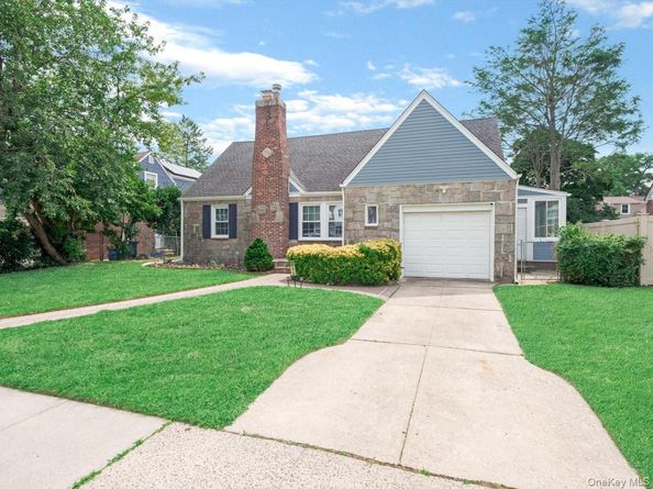596 Terrace Place, Baldwin NY 11510