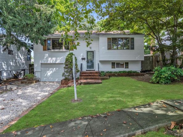 34 Penny Drive, Huntington Station NY 11746