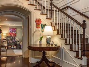 685 Elkins Road, Los Angeles CA 90049