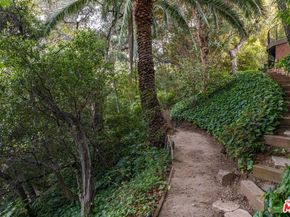 685 Elkins Road, Los Angeles CA 90049