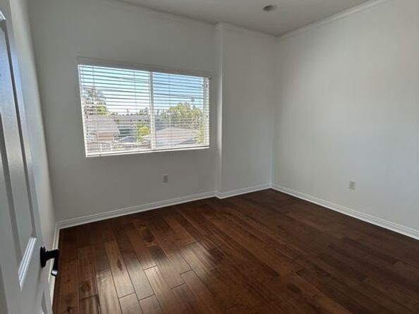 362 Salem Street 104, Glendale CA 91203