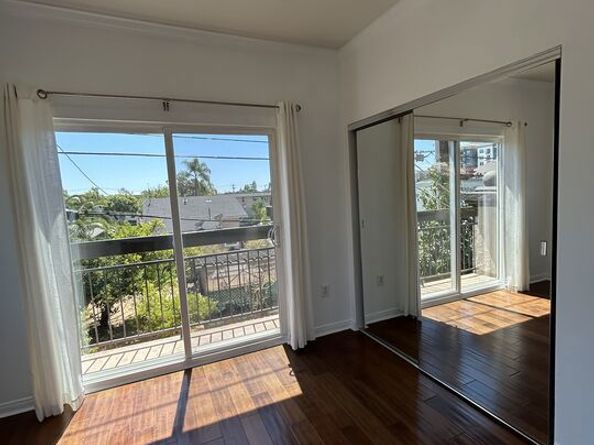 362 Salem Street 104, Glendale CA 91203