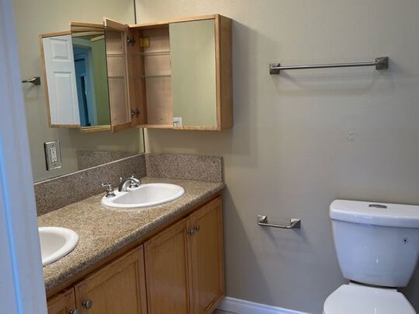 362 Salem Street 104, Glendale CA 91203