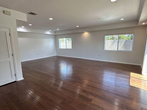 362 Salem Street 104, Glendale CA 91203