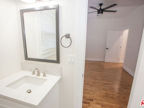 1257 W Adams Boulevard, Los Angeles CA 90007