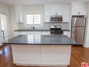 1257 W Adams Boulevard, Los Angeles CA 90007