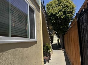1307 15th Street, Santa Monica CA 90404