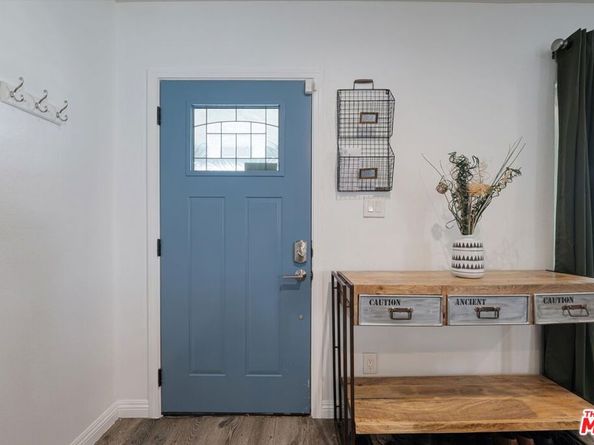 3447 9th Avenue, Los Angeles CA 90018