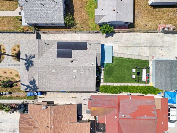 3447 9th Avenue, Los Angeles CA 90018